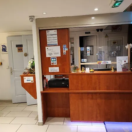 Du Hotel 3*