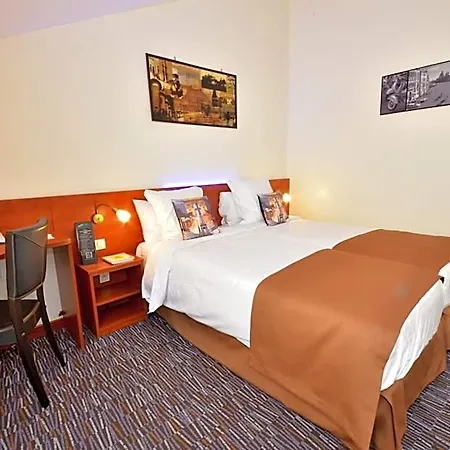 Du Hotel 3*
