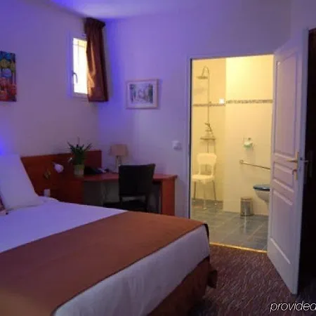 Du Hotel 3*