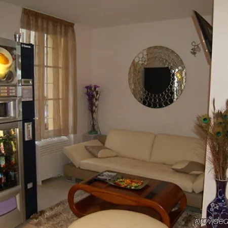 Du Hotell Meulan-en-Yvelines